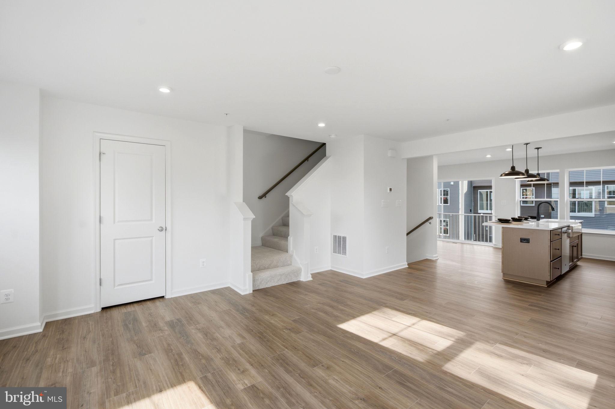 TABLE ROCK TERRACE - Residential