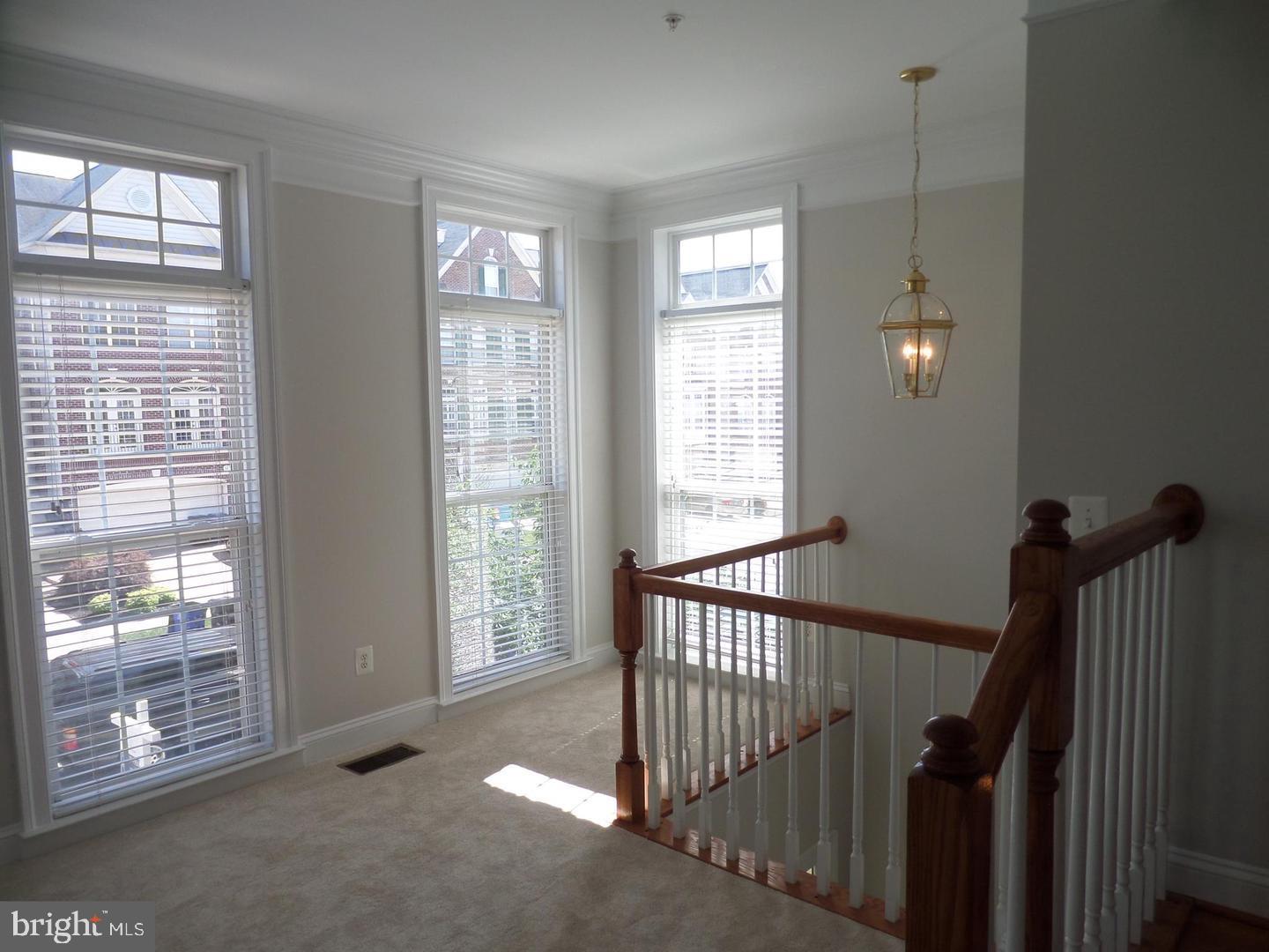 EDWARDS LANDING - Residential