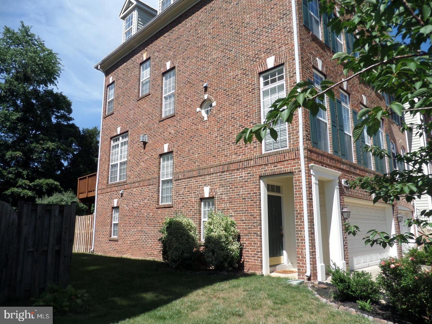 EDWARDS LANDING - Residential