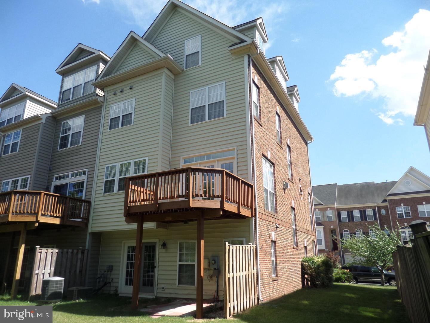 EDWARDS LANDING - Residential