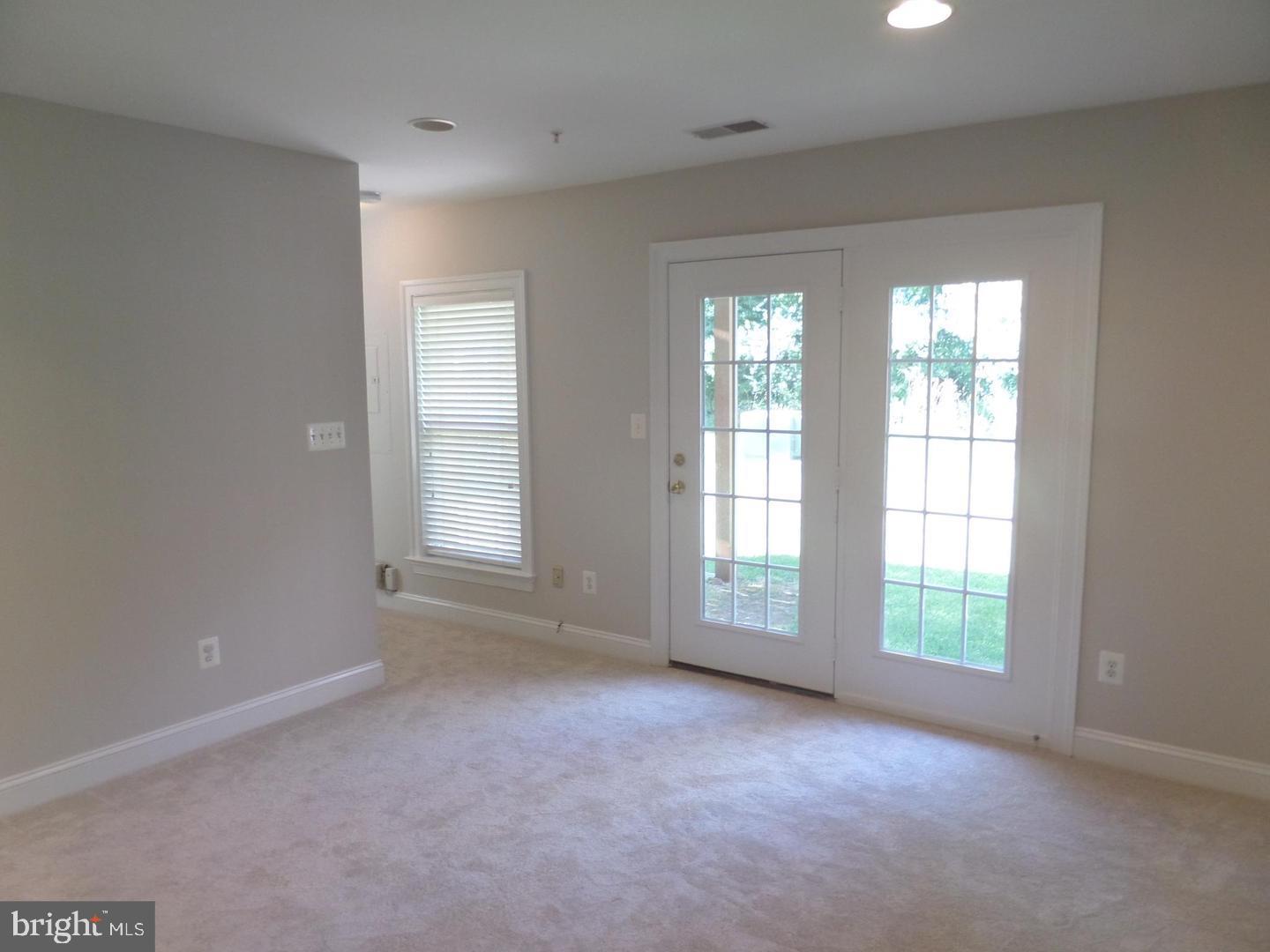 EDWARDS LANDING - Residential