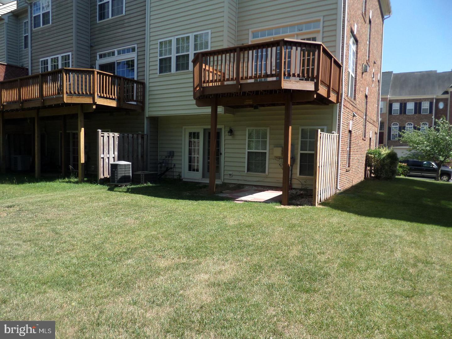 EDWARDS LANDING - Residential