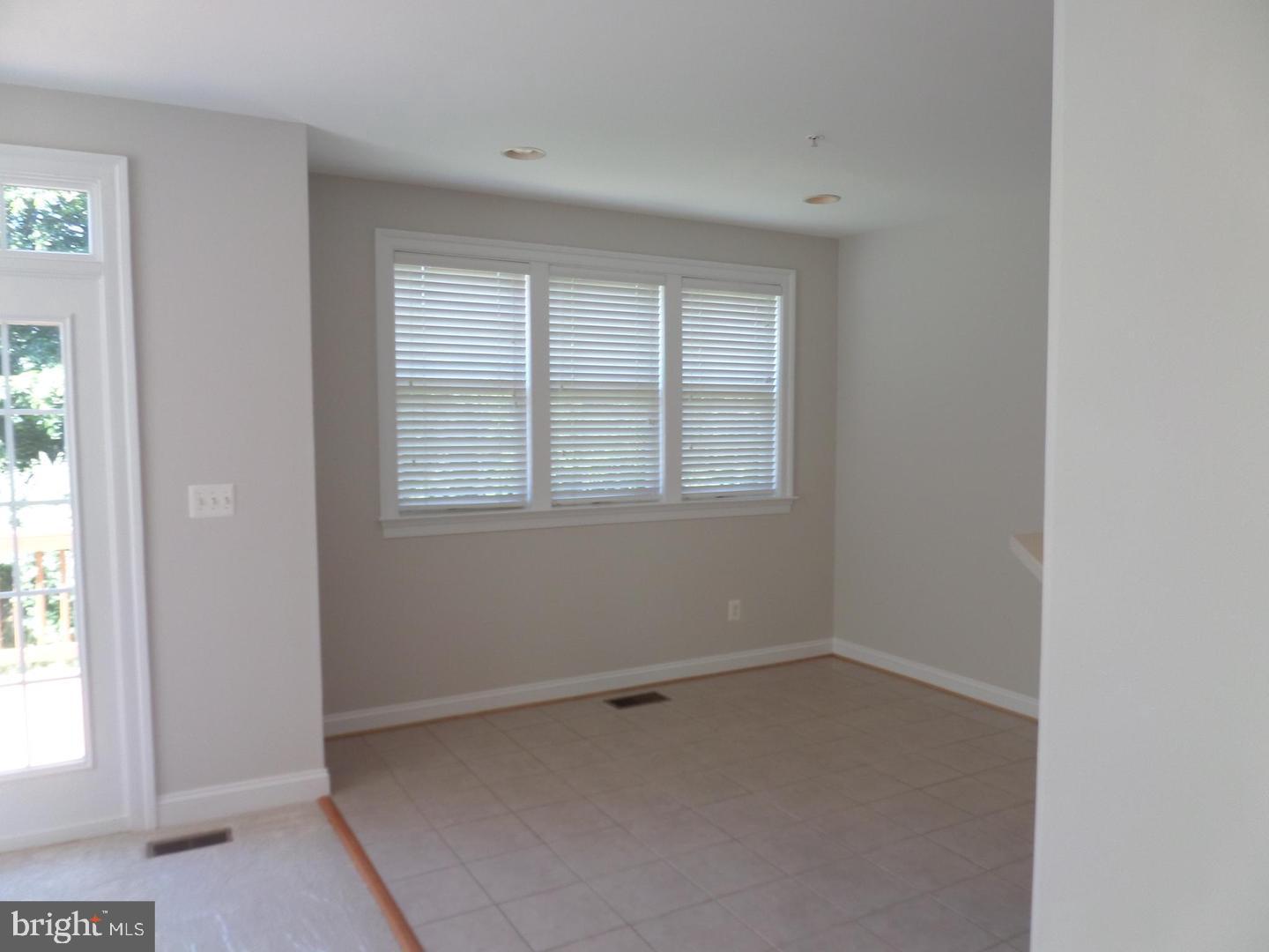 EDWARDS LANDING - Residential