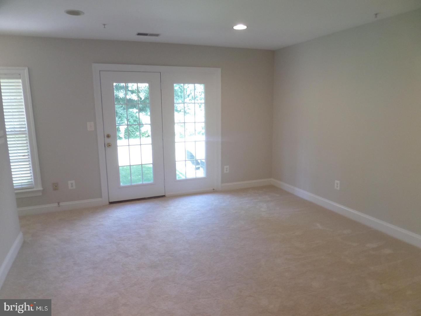 EDWARDS LANDING - Residential