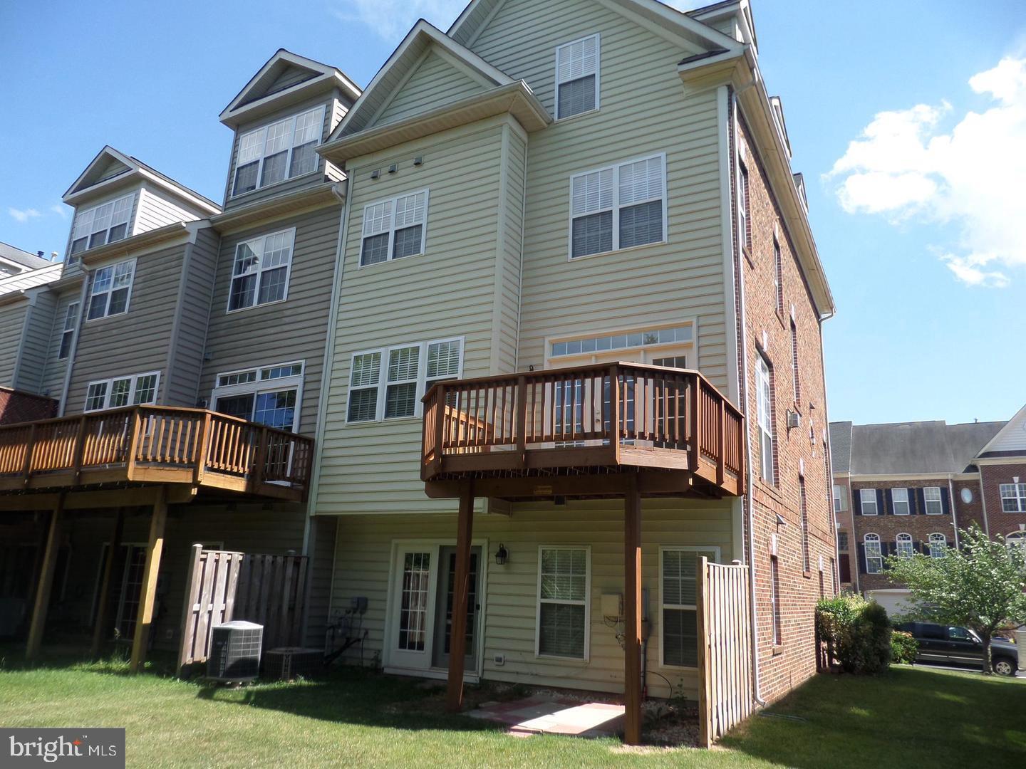 EDWARDS LANDING - Residential