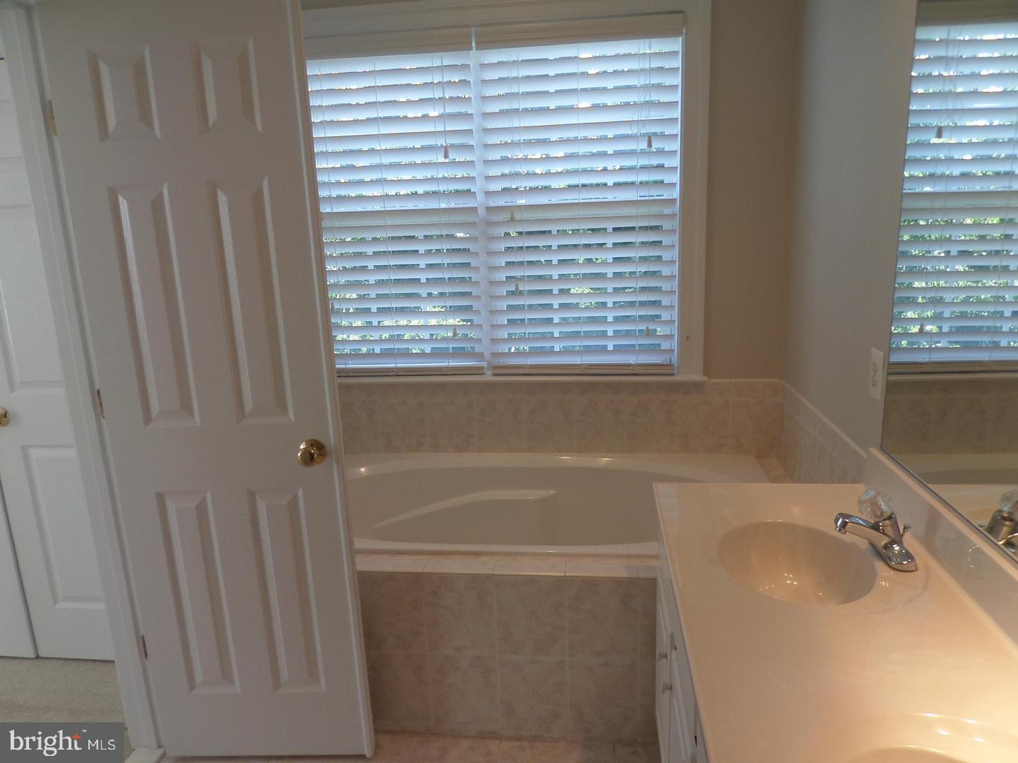 EDWARDS LANDING - Residential