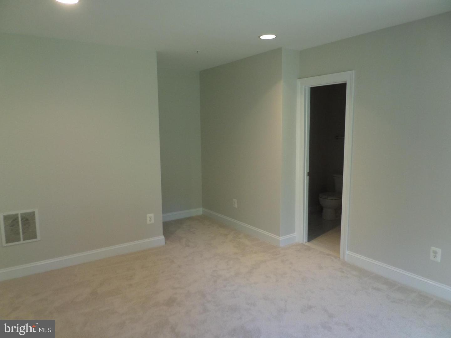 EDWARDS LANDING - Residential