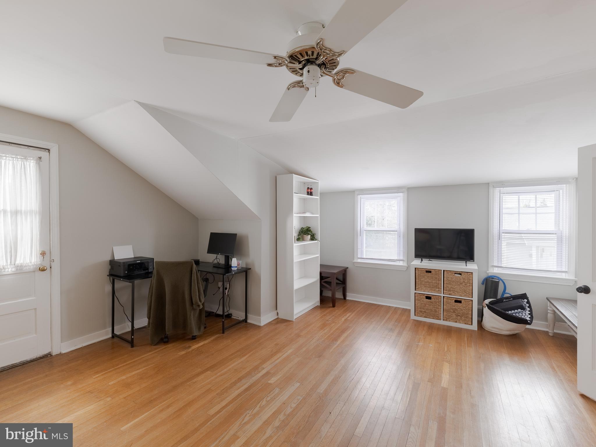 NORTH HILLS - Residential