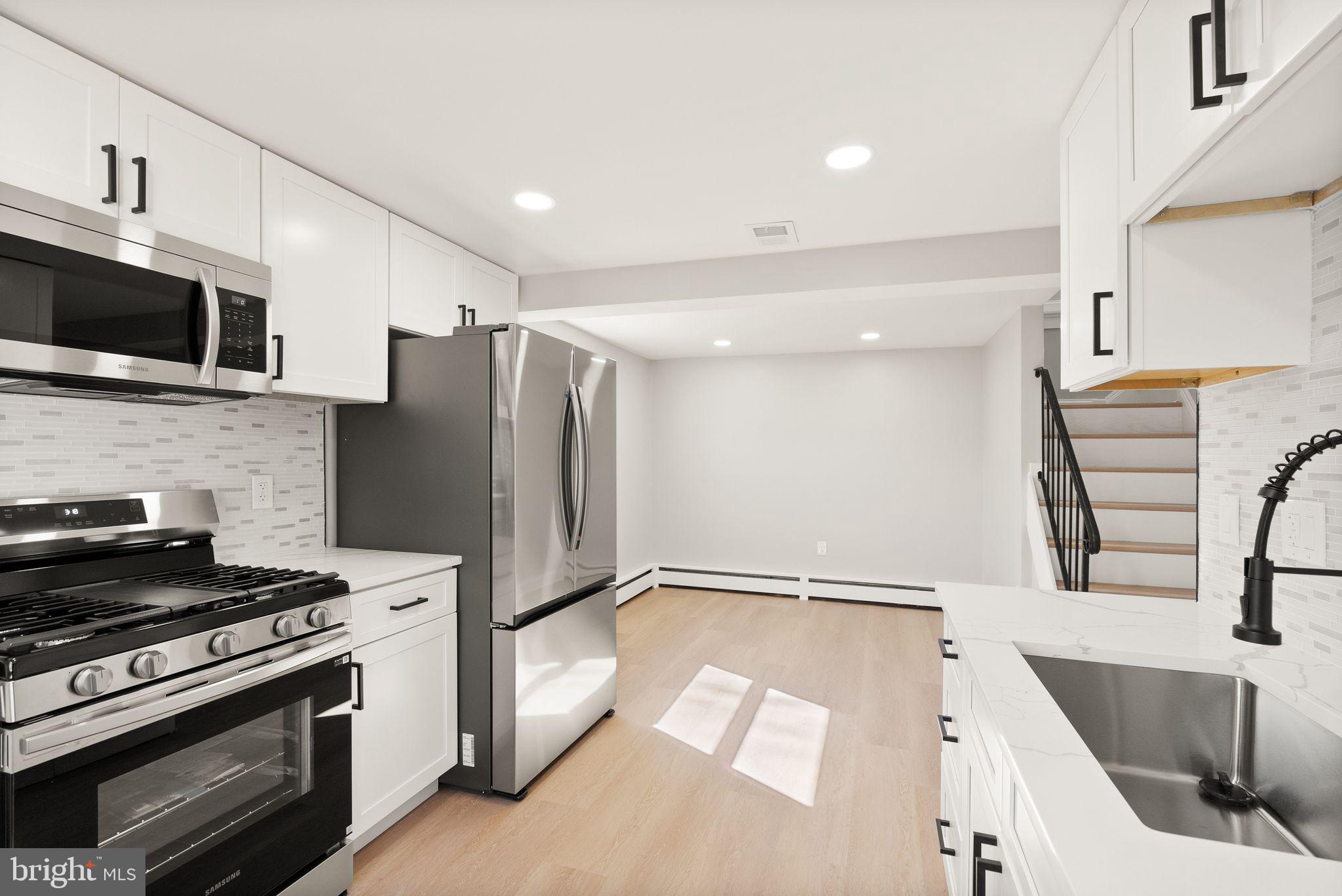 DALE CITY - Residential