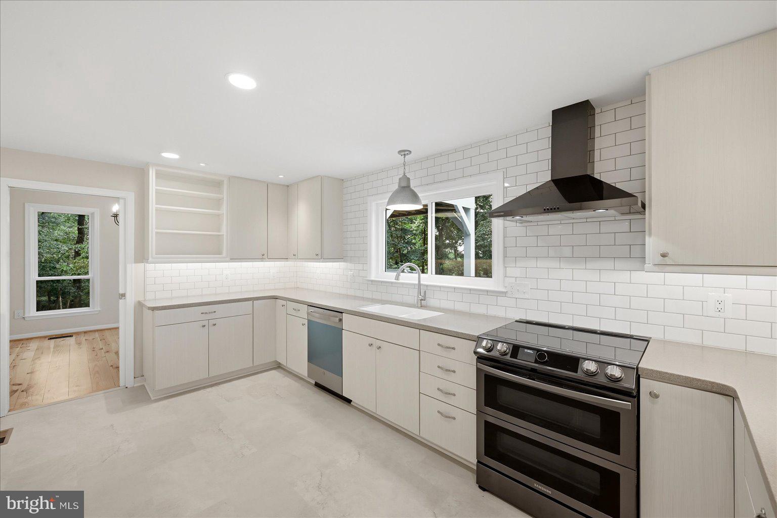 SHENANDOAH RETREAT - Residential
