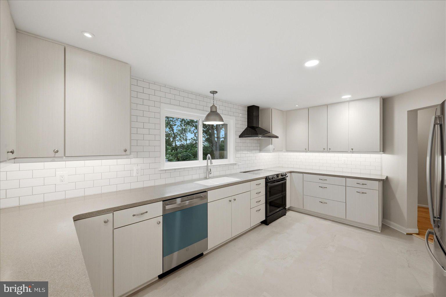 SHENANDOAH RETREAT - Residential
