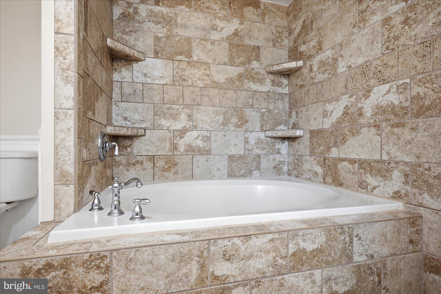 SHENANDOAH RETREAT - Residential