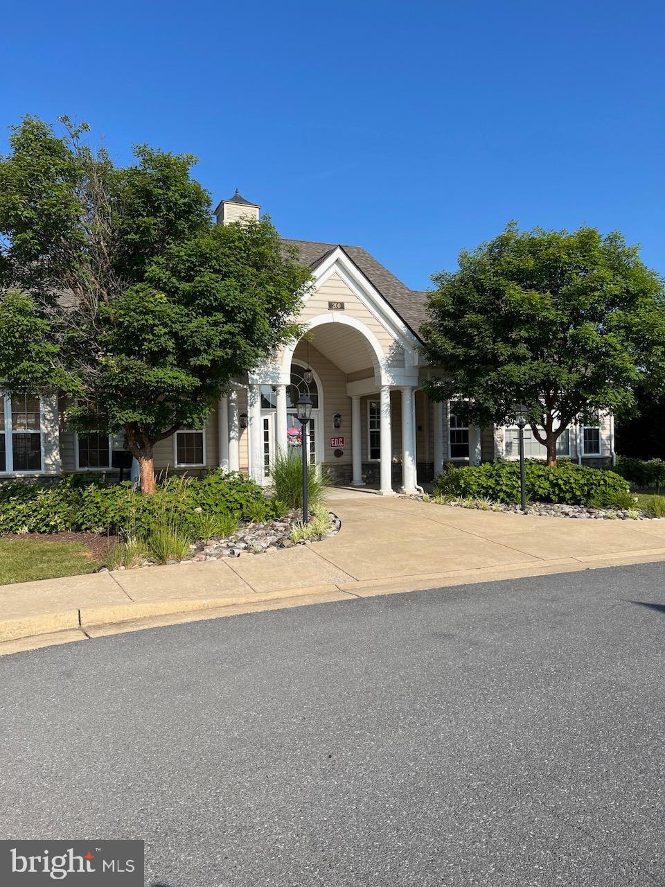 MARTINSBURG STATION - Residential