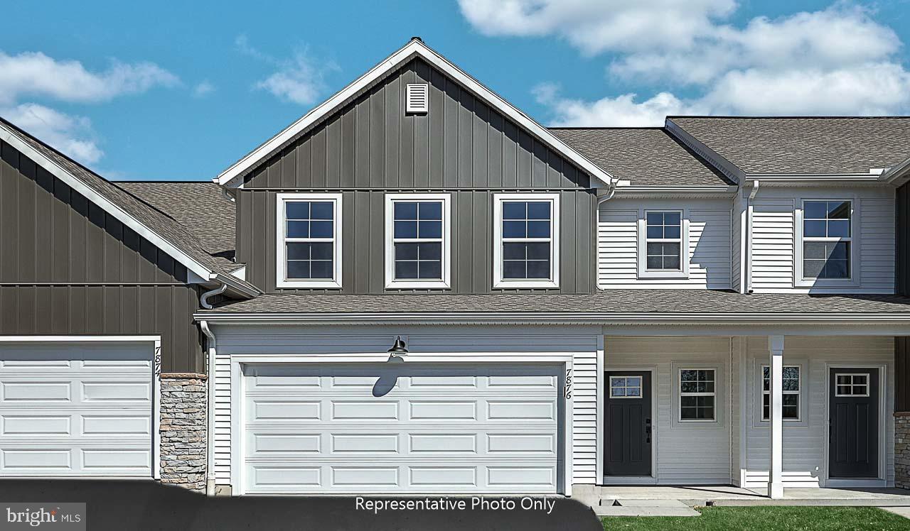 THE TOWNES AT BRIAR CREEK - Residential