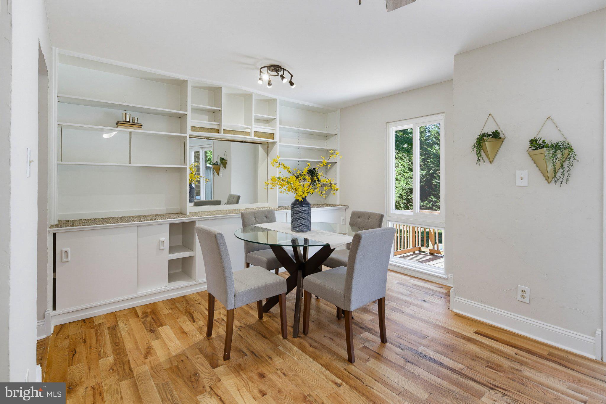 MILL CREEK - Residential