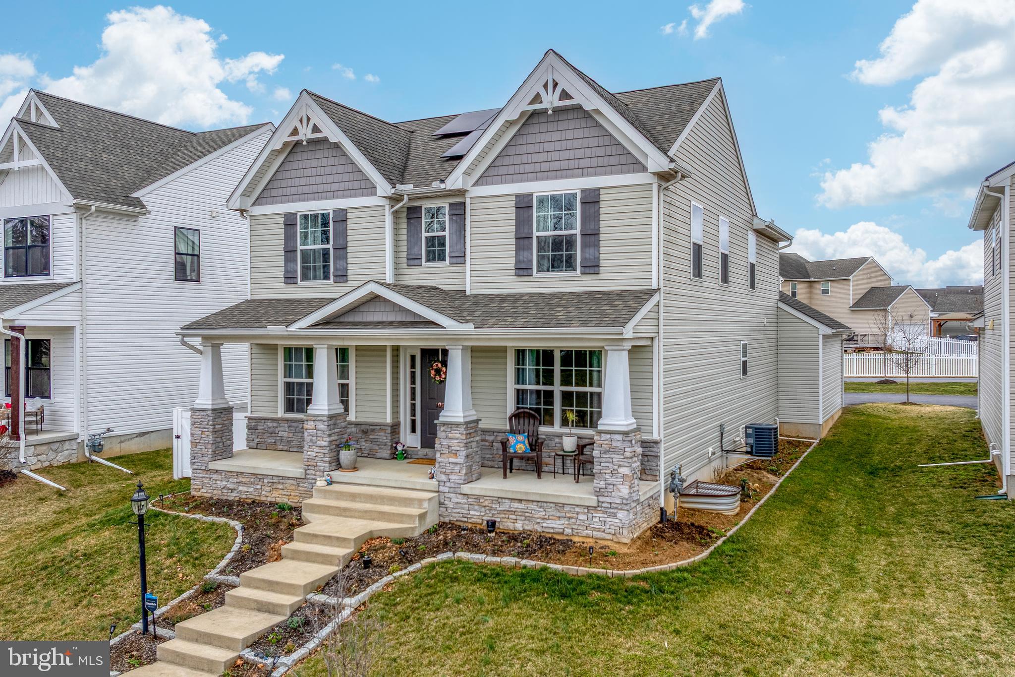CASTLETON - Residential
