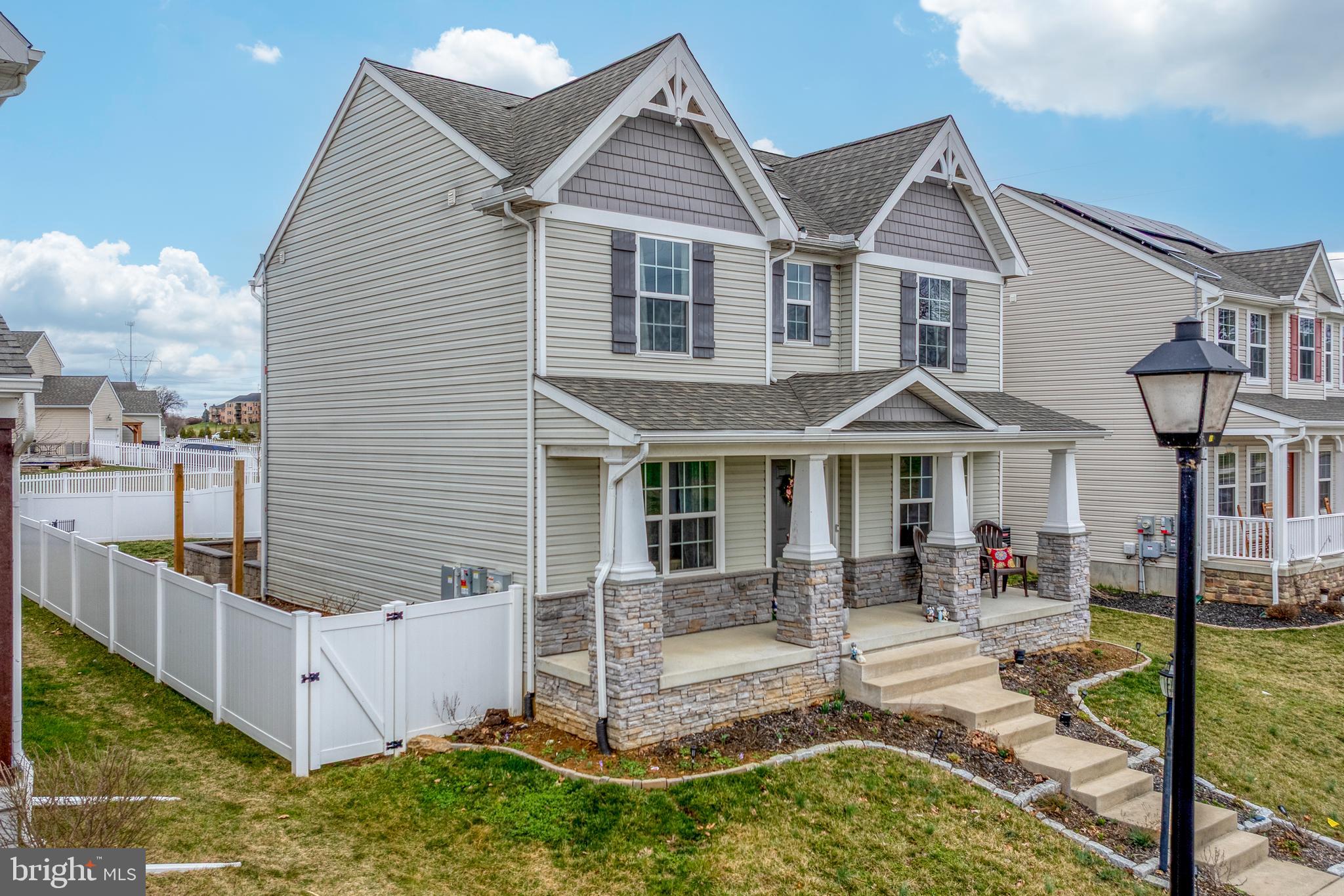 CASTLETON - Residential
