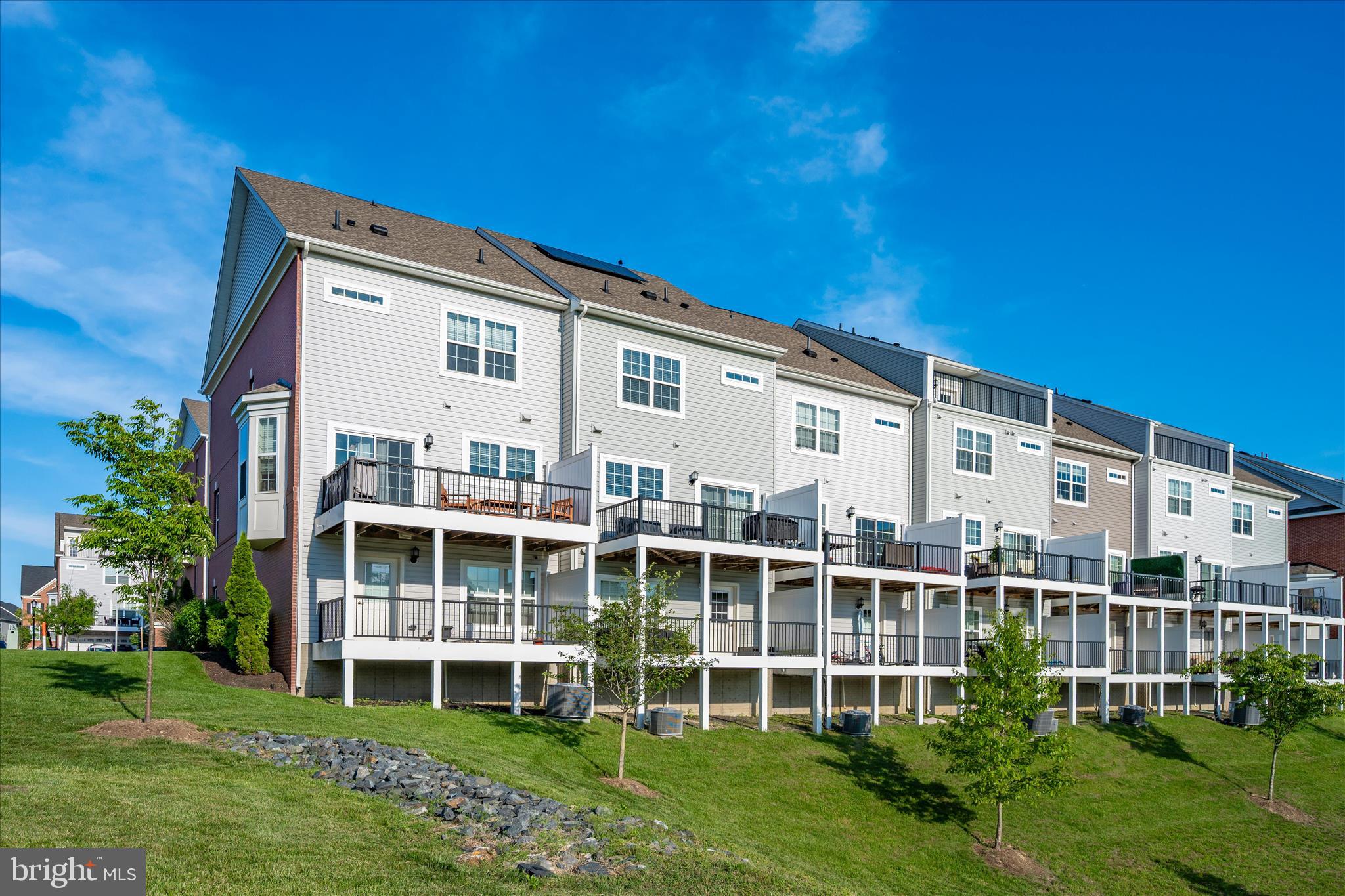 BLUE STREAM - Residential