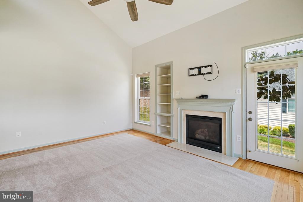 HAWTHORNE GREENE - Residential