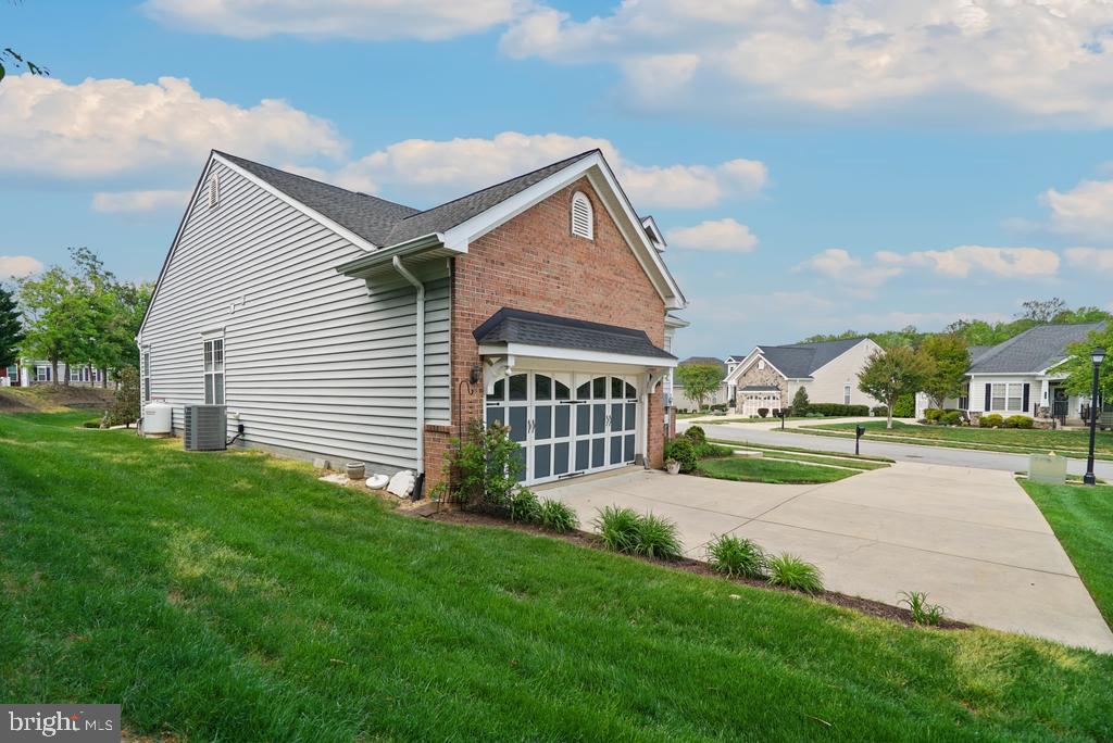 HAWTHORNE GREENE - Residential