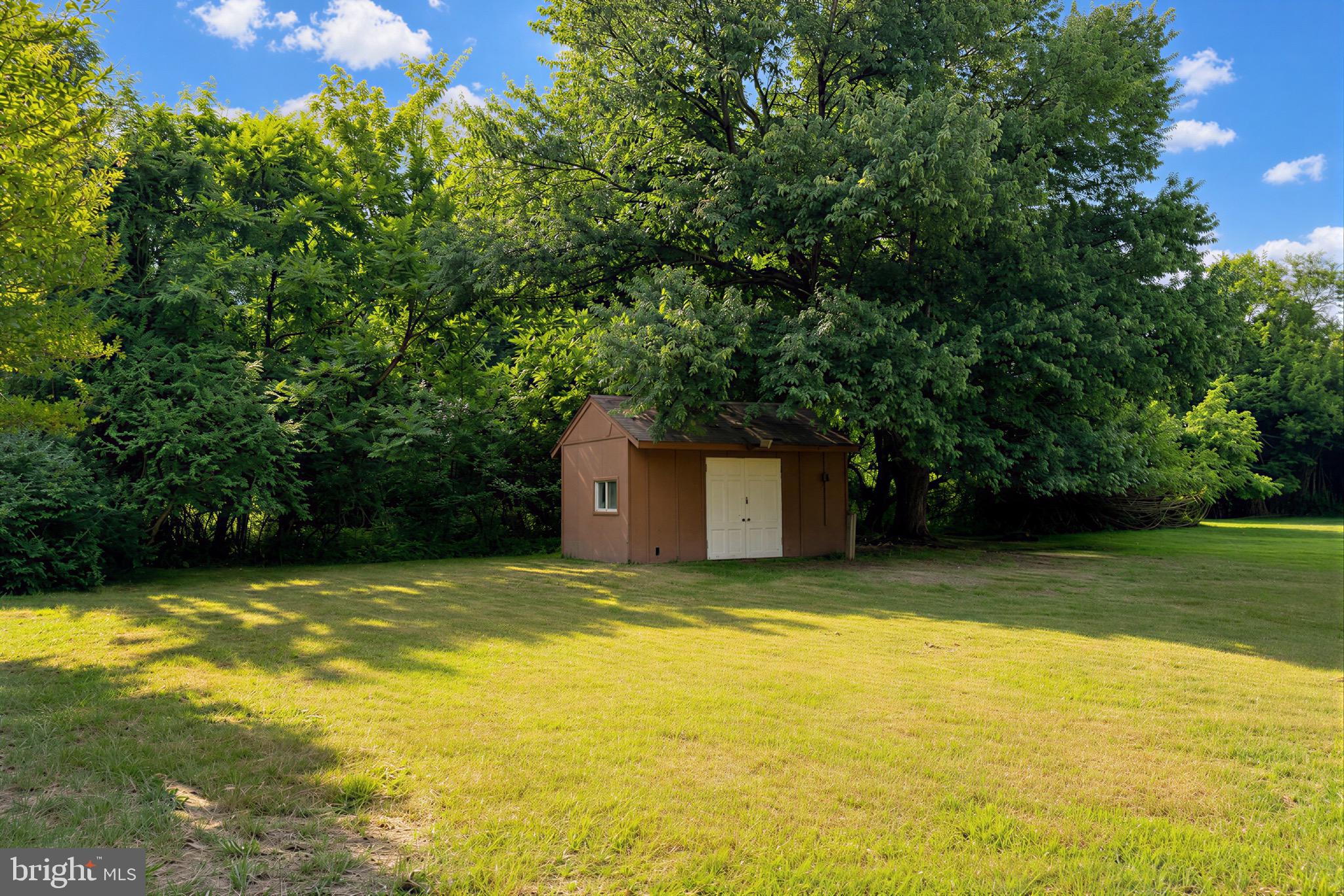LYONS SUB - Residential