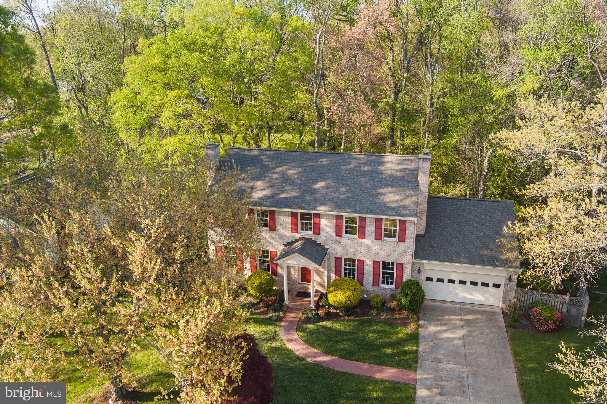 FORT HUNT ESTATES - Residential