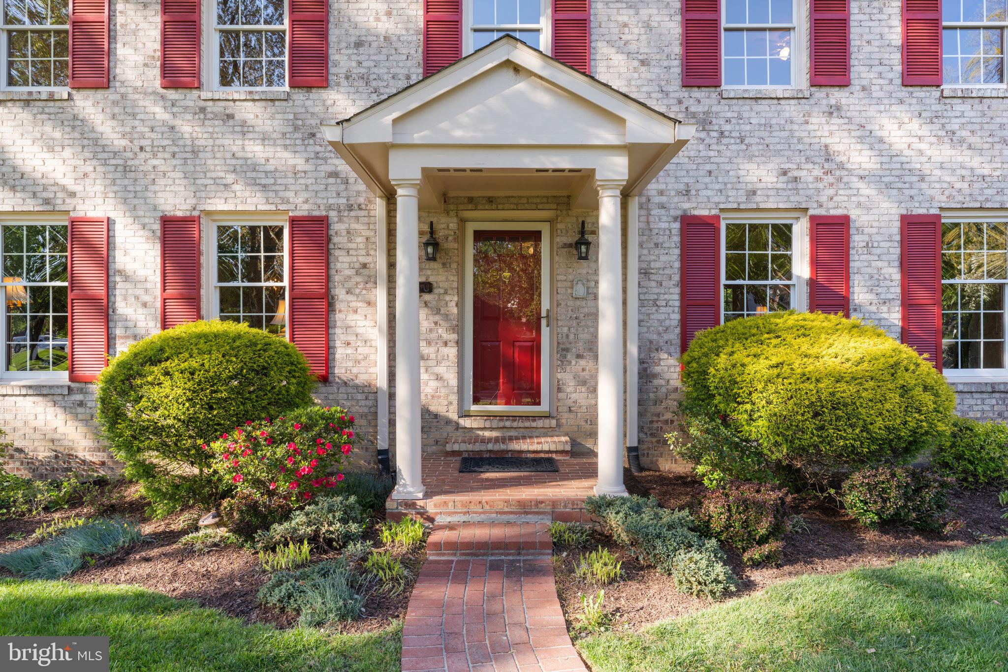 FORT HUNT ESTATES - Residential