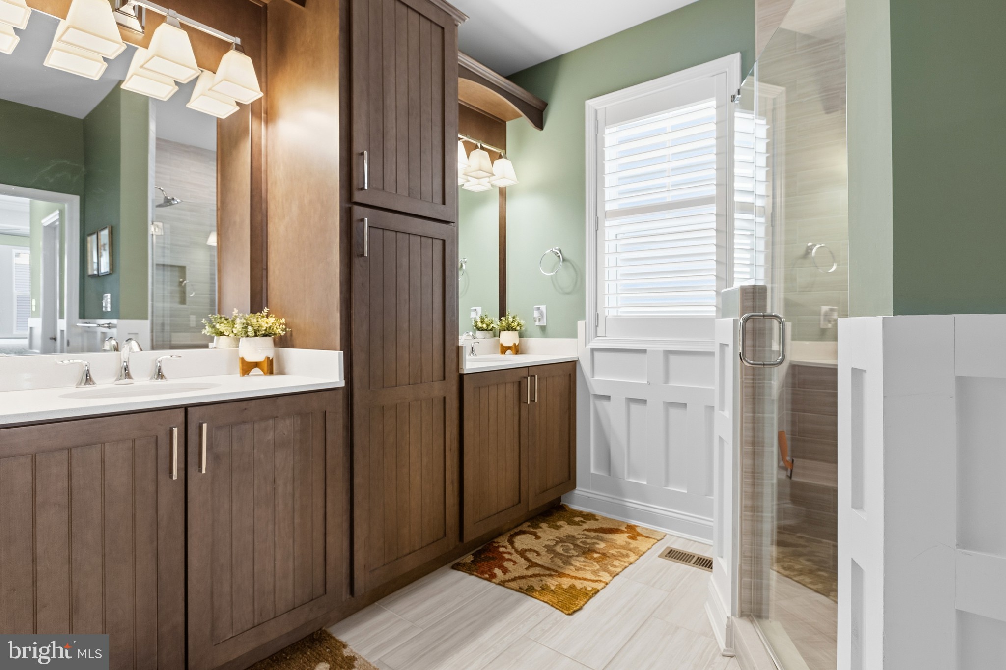 ARBOR-LYN - Residential