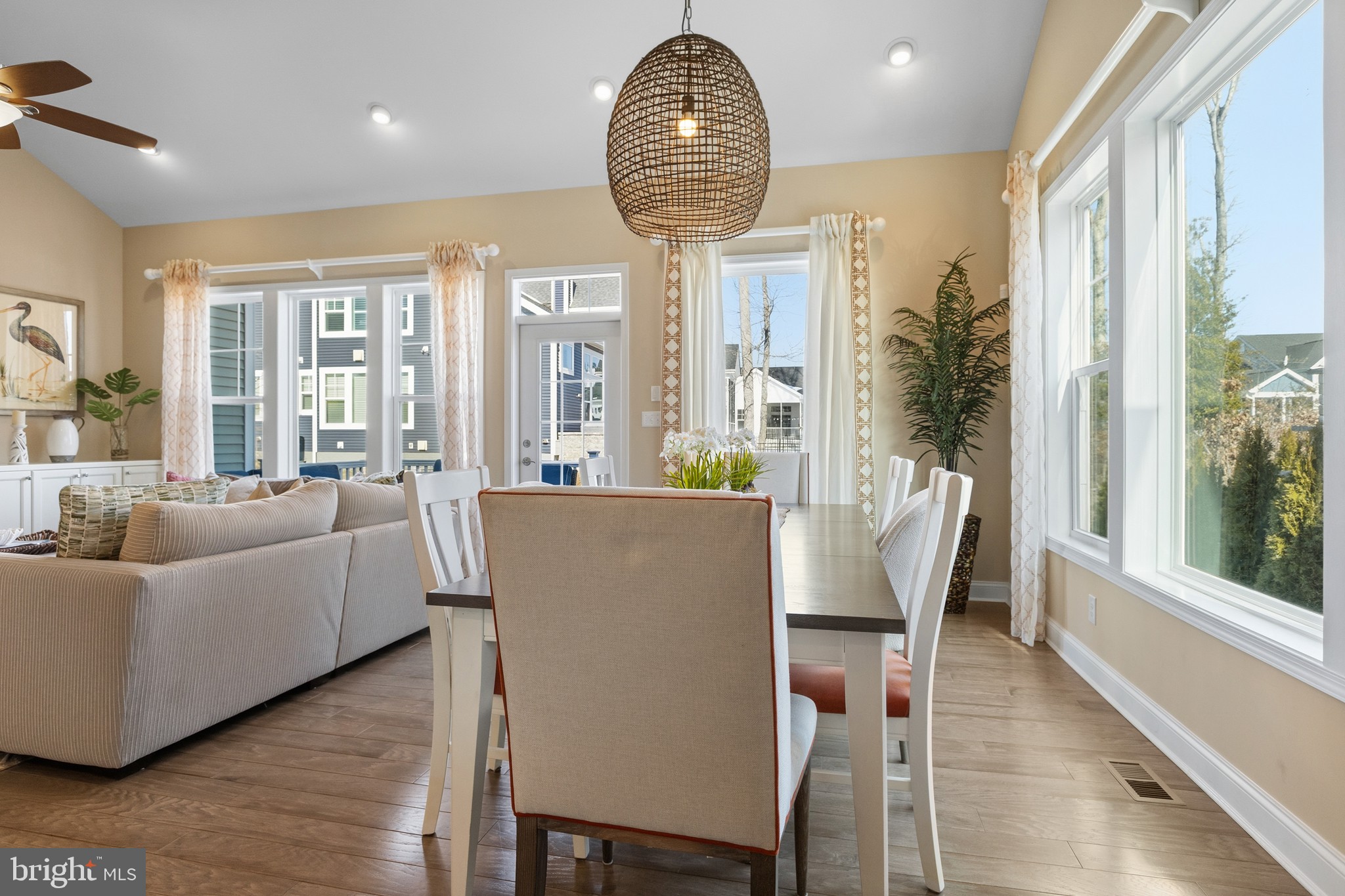 ARBOR-LYN - Residential