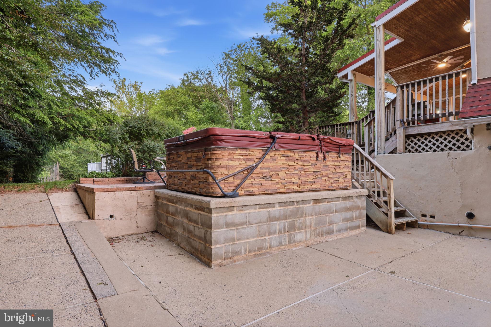 CASEY HILLS - Residential