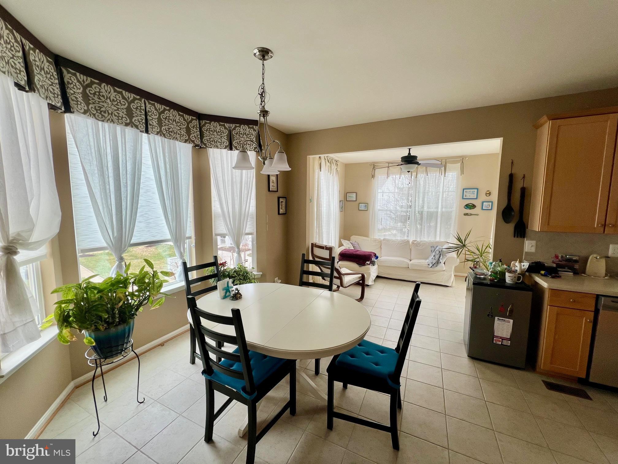 DEEP HARBOUR - Residential