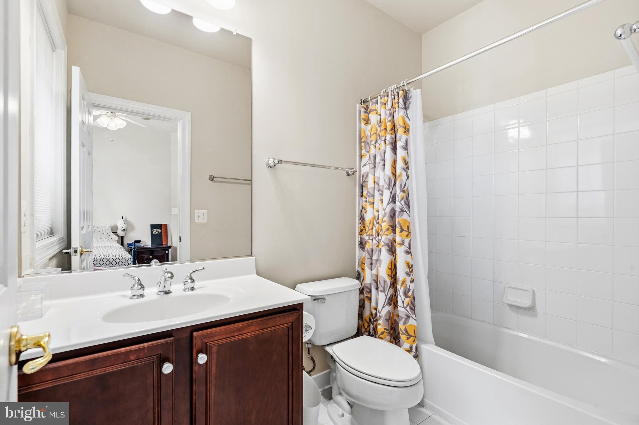PORT POTOMAC - Residential