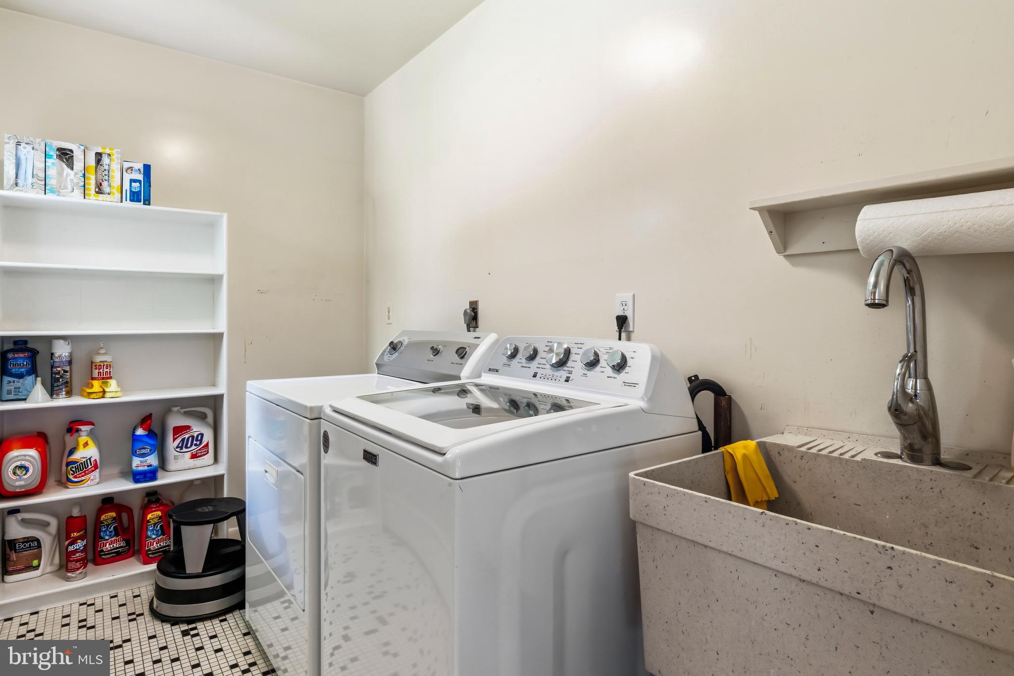 AINTREE ESTATES - Residential