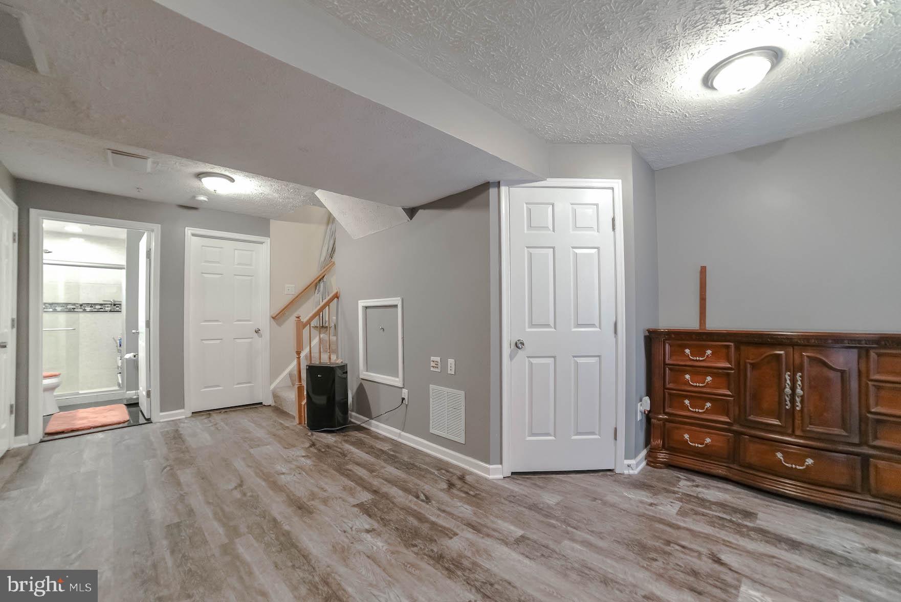 RICHFIELD STATION VILLAGE - Residential