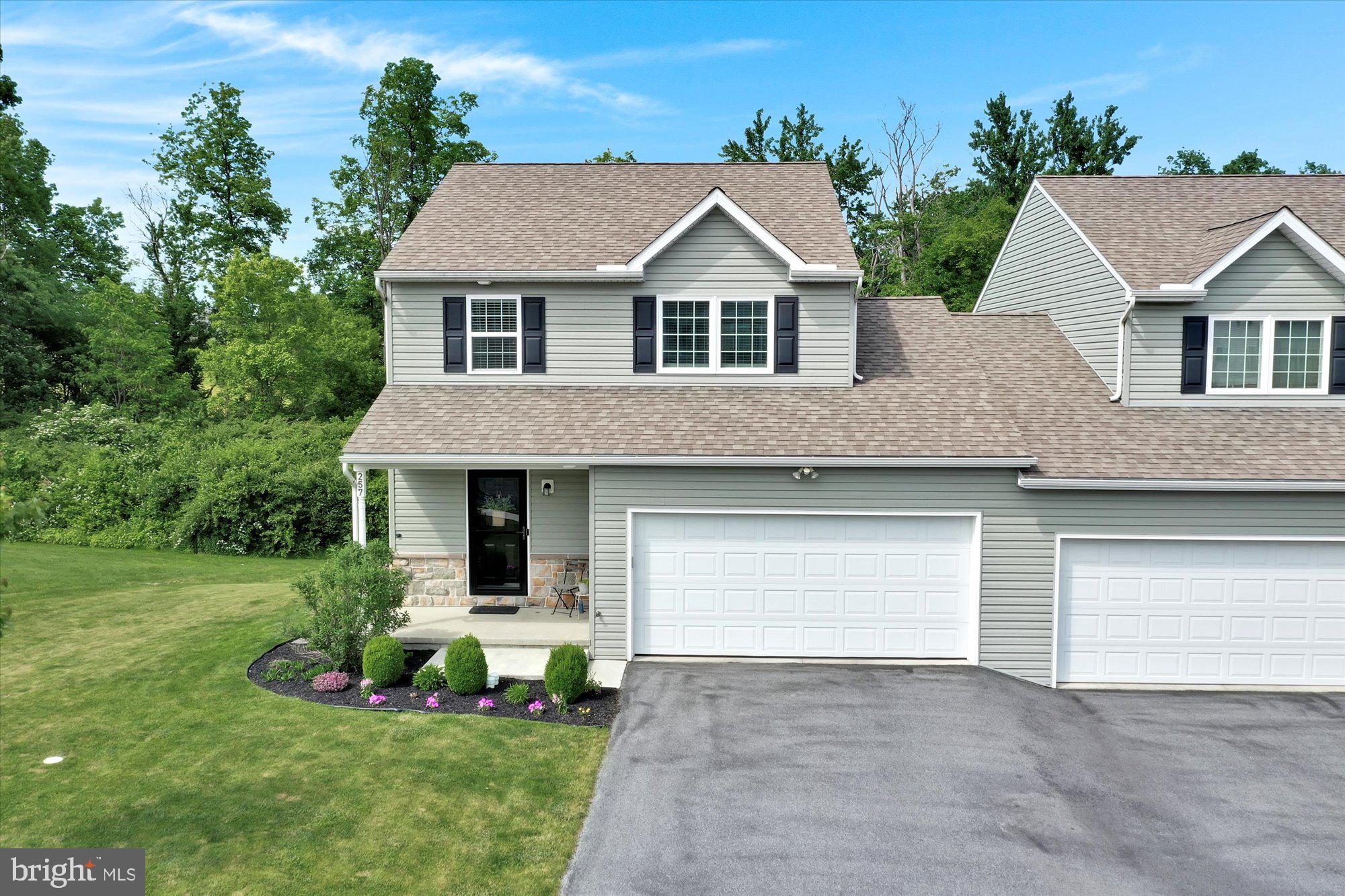 Smartly designed semi-detached home in a country setting. Just eight years old, this home is being sold by the original owners that have kept it well maintained. If you enjoy privacy, this home is for you. Large deck looks out over woodlands. A must see.