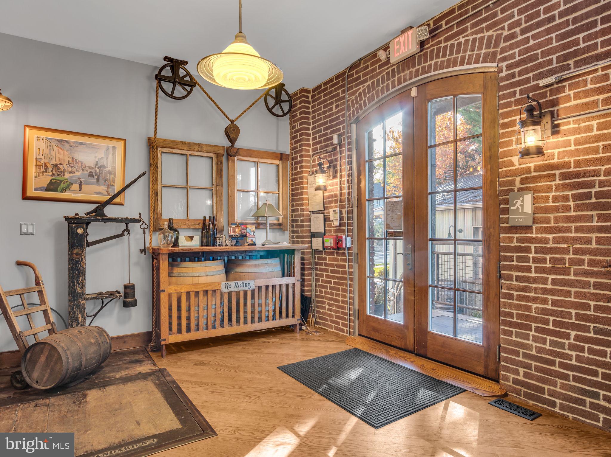 CHAMBERSBURG BOROUGH - Commercial Sale