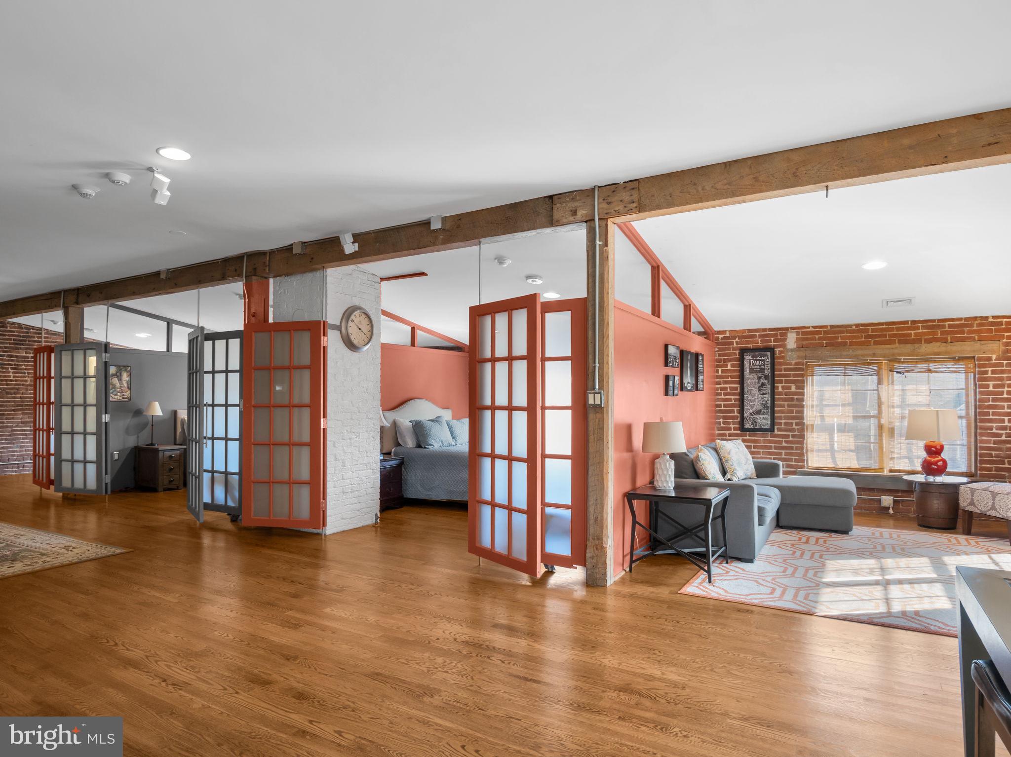CHAMBERSBURG BOROUGH - Commercial Sale