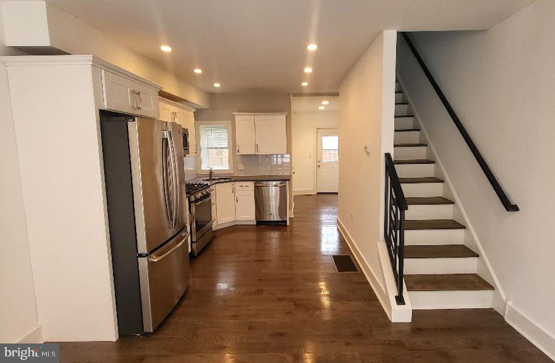 STRAWBERRY MANSION - Residential