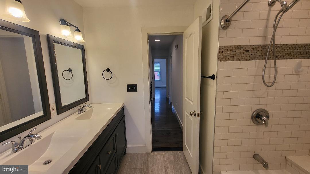 STRAWBERRY MANSION - Residential