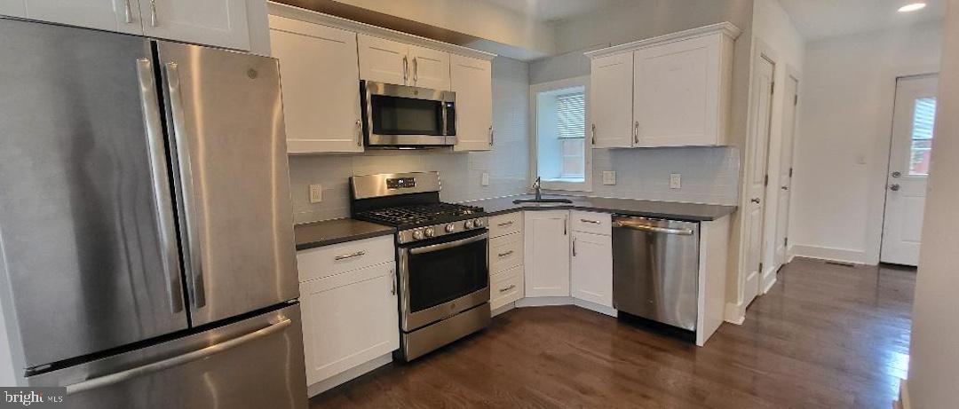 STRAWBERRY MANSION - Residential
