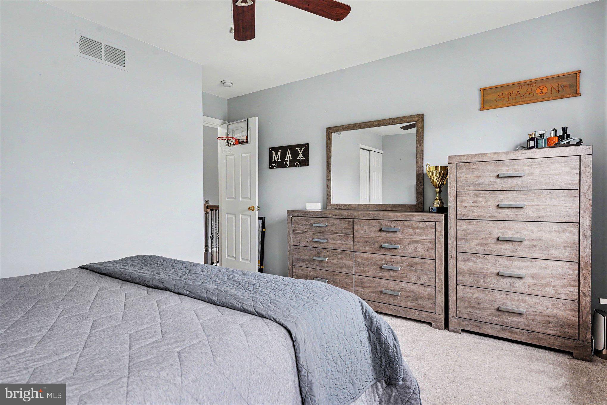 VALLEY GREEN - Residential