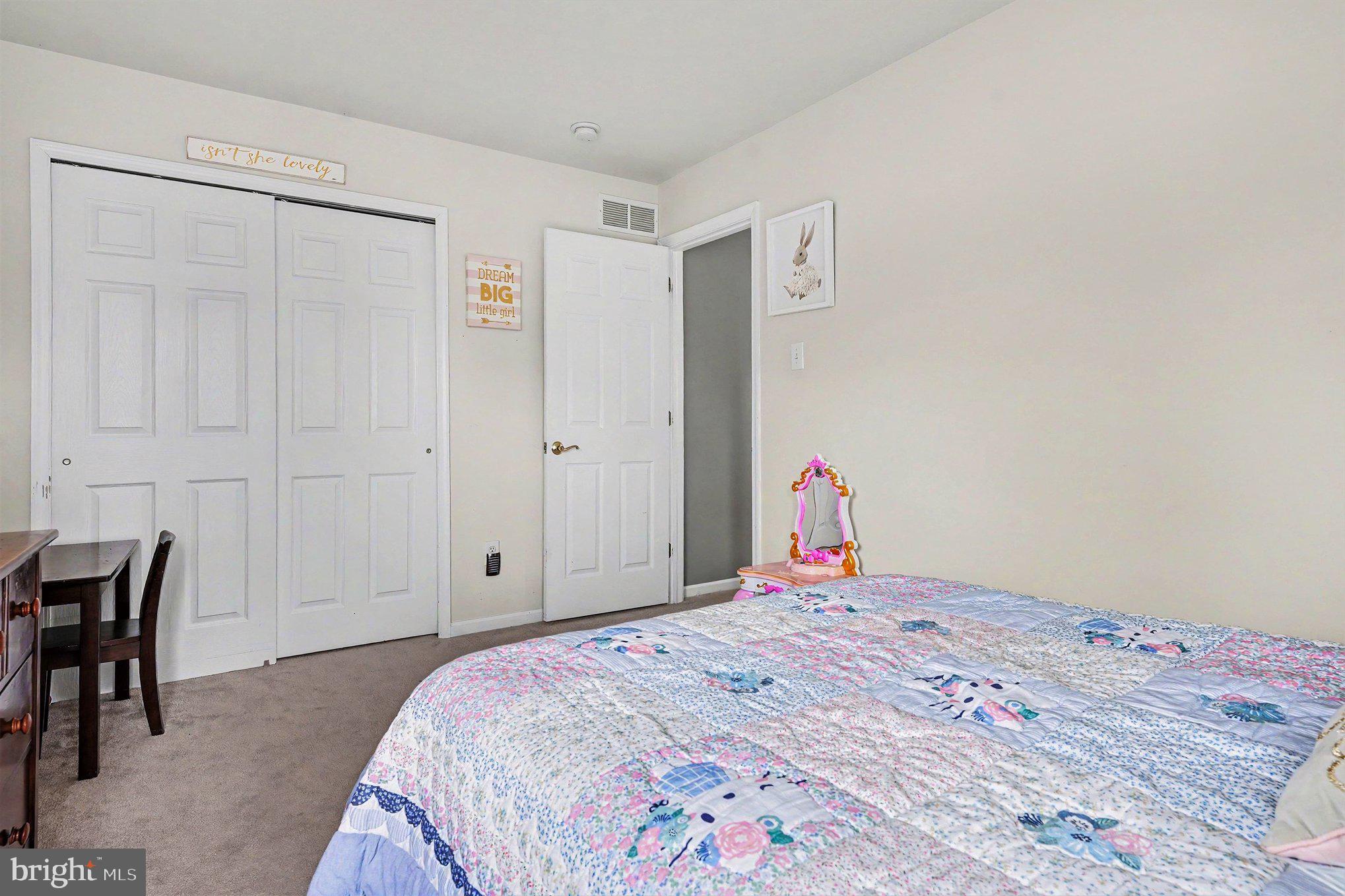 VALLEY GREEN - Residential