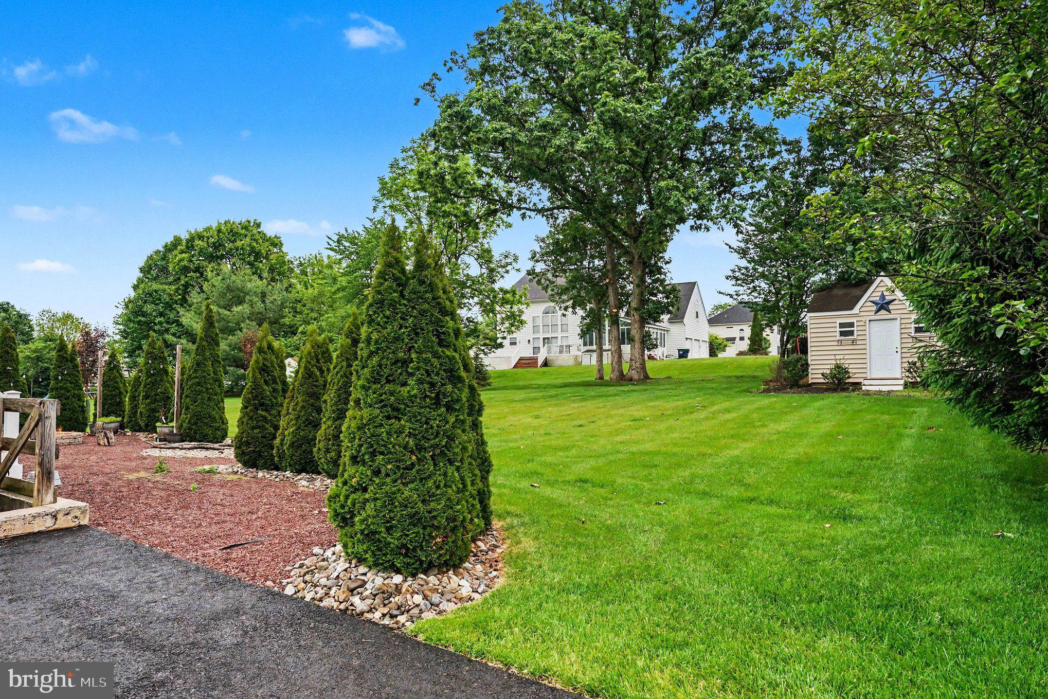 VALLEY GREEN - Residential
