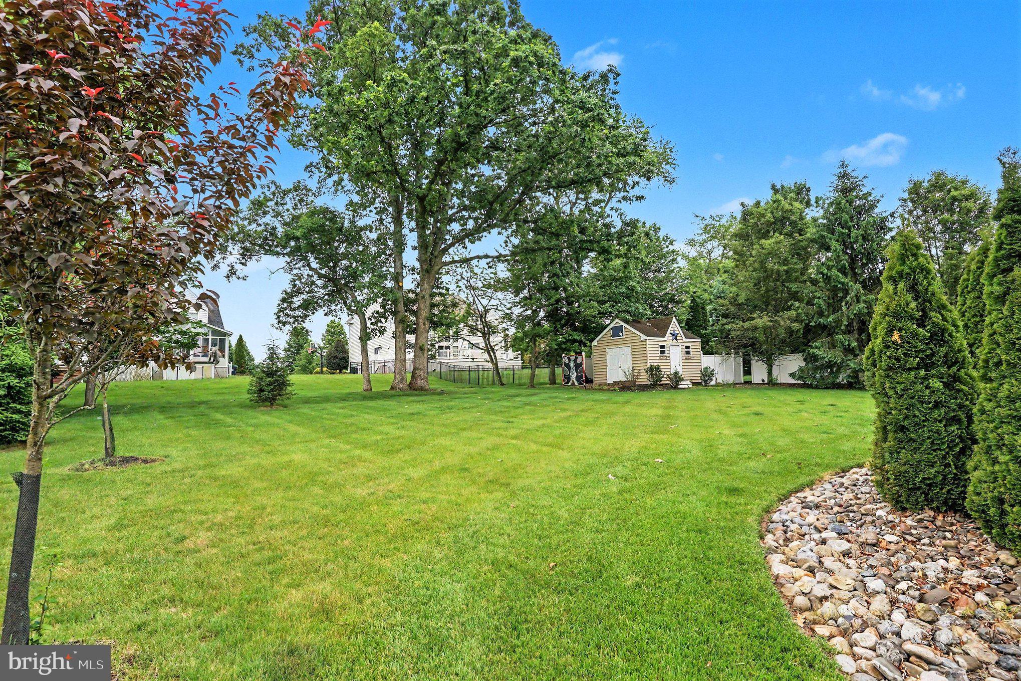 VALLEY GREEN - Residential