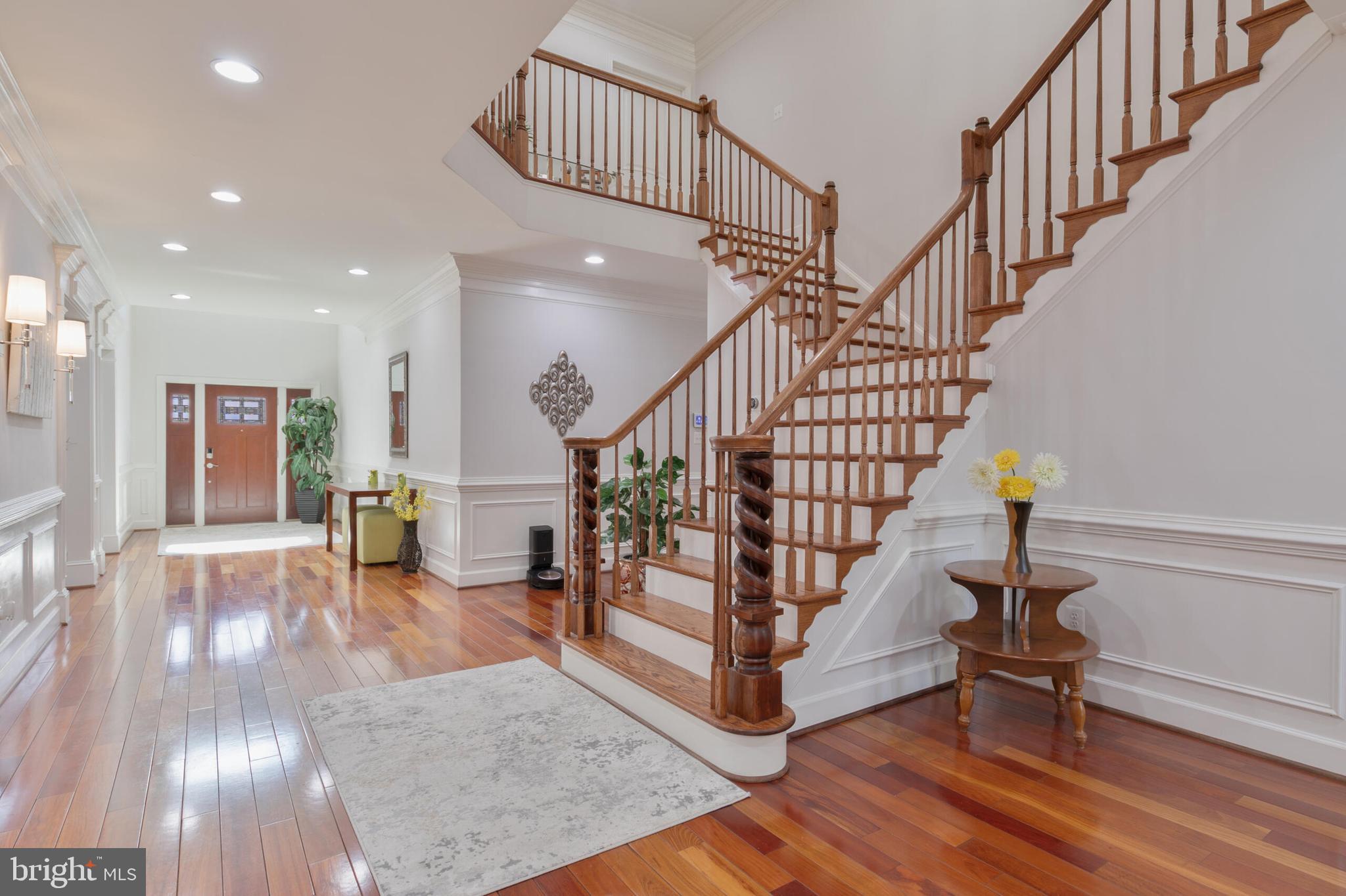 OVER LEE KNOLLS - Residential