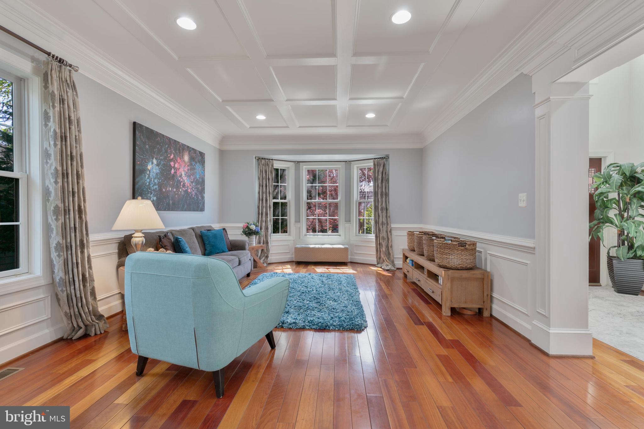 OVER LEE KNOLLS - Residential