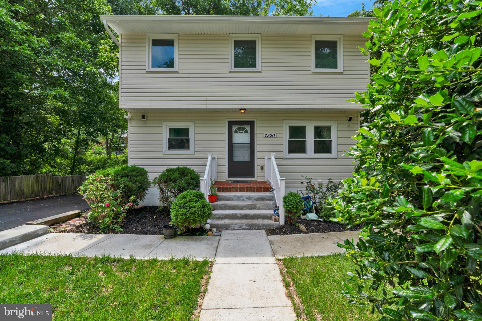 VEIRS MILL VILLAGE - Residential