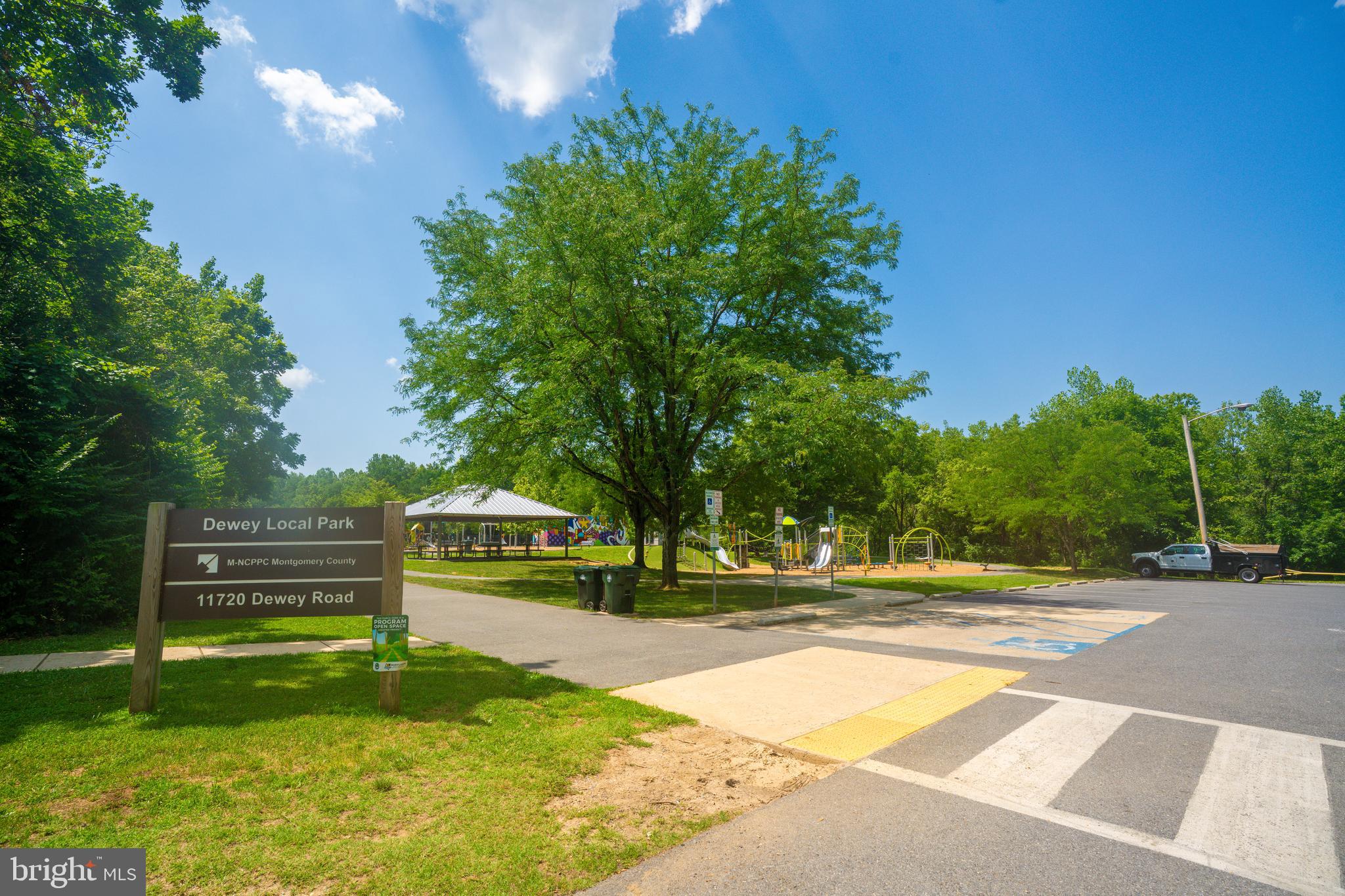 VEIRS MILL VILLAGE - Residential