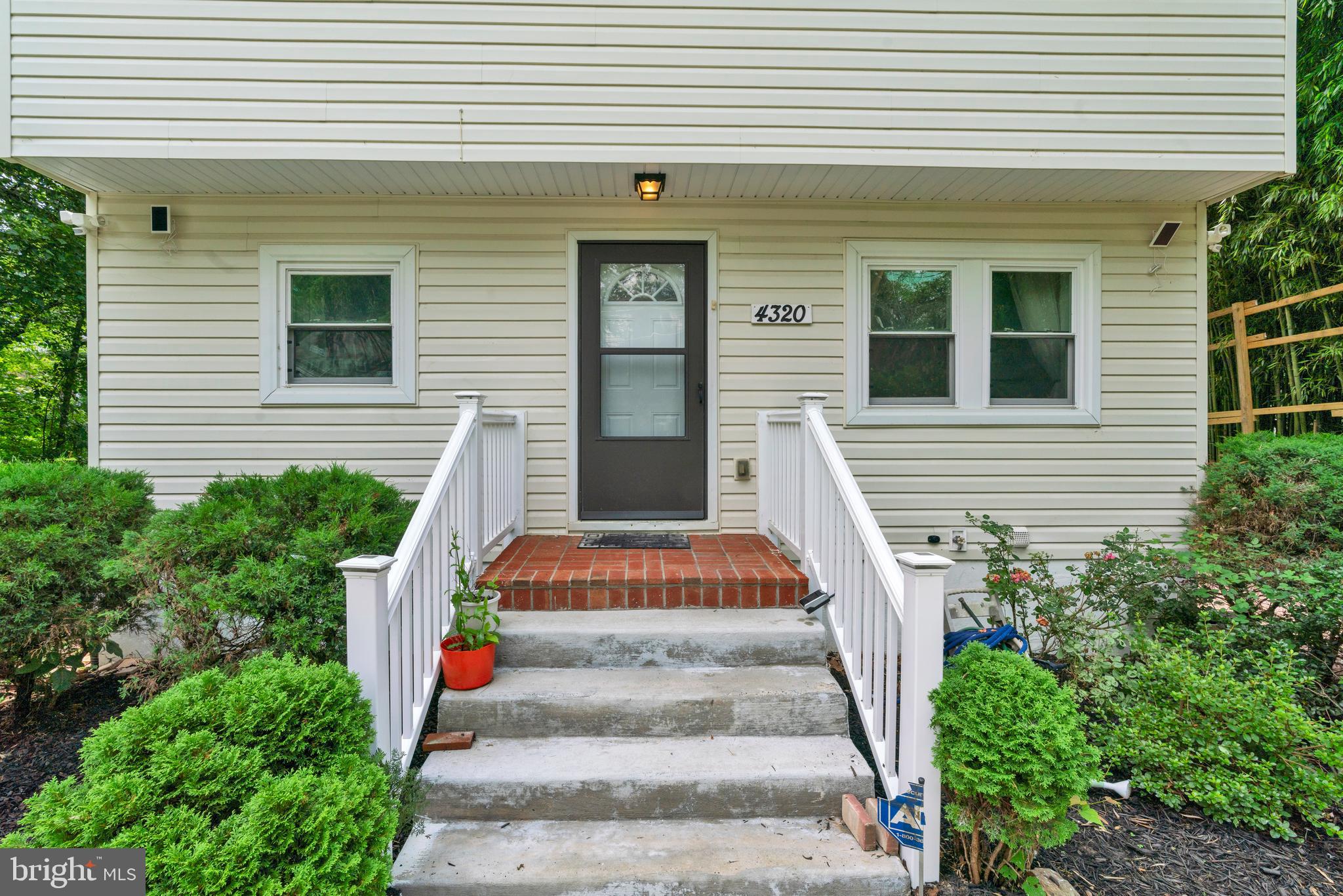 VEIRS MILL VILLAGE - Residential