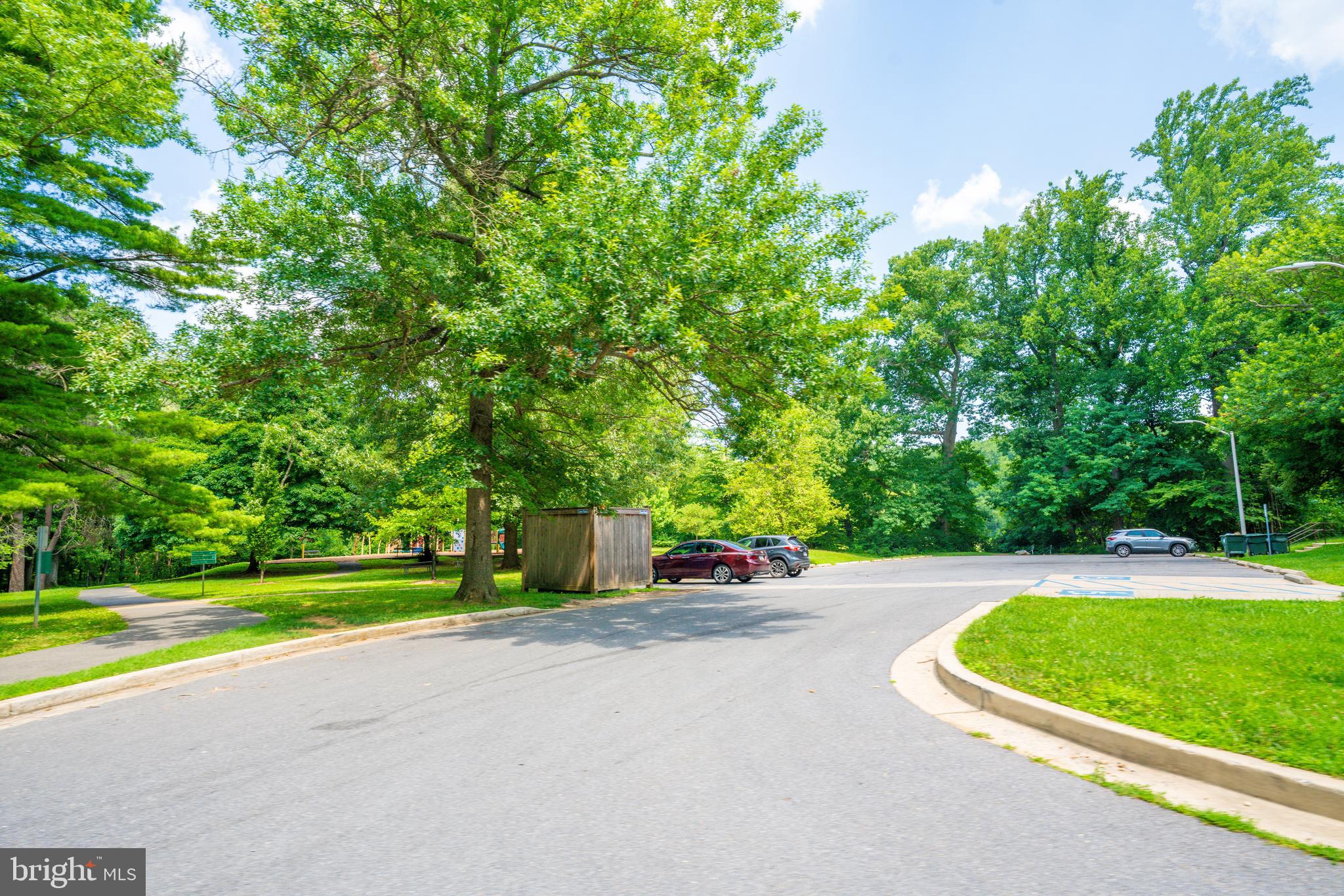 VEIRS MILL VILLAGE - Residential